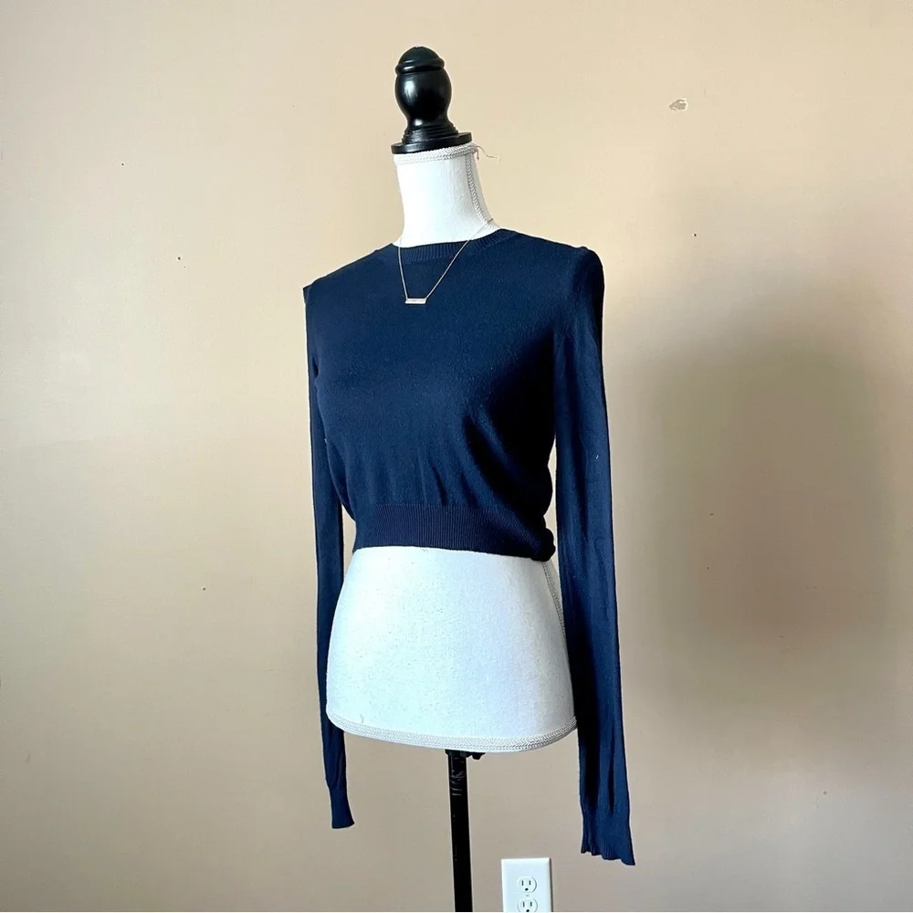BRANDY MELVILLE | Navy Blue Cropped Knit Sweater Sz OS - Picture 2 of 6